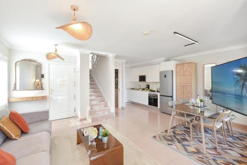 Two-Bedroom House image 10