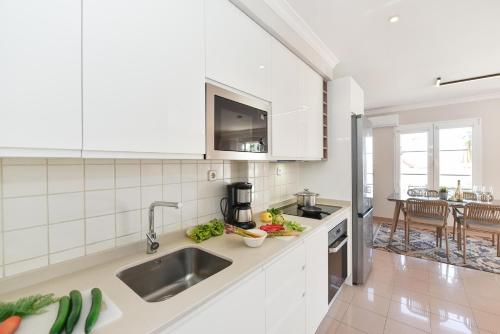 Two-Bedroom House image 8