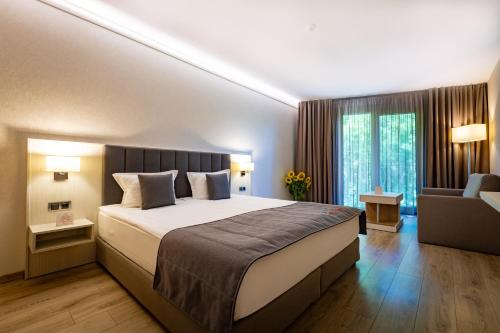 Hotel & Relax Zone Cattleya in Krušuna