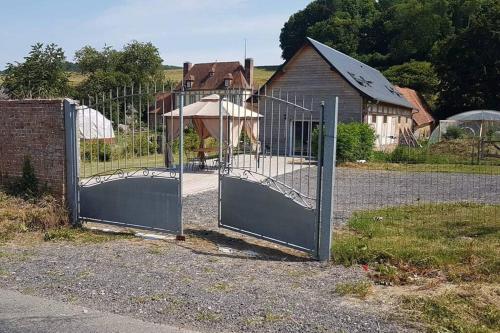 Les écuries du Mesnil aux Moines