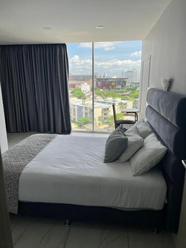 Deluxe Queen Room image 1