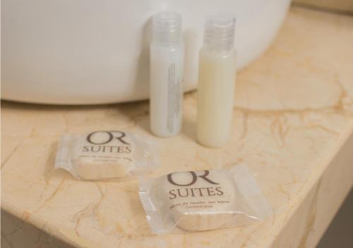 Deluxe Queen Room image 2