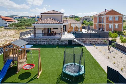 Детска площадка, Villa A Lauda in Vrana