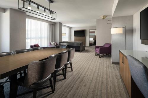 Costa Mesa Marriott - image 12