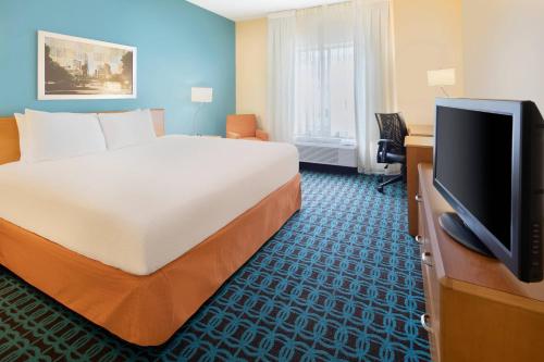 King Room room in Fairfield Inn & Suites by Marriott Austin-University Area