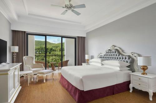 Nha Trang Marriott Resort & Spa, Hon Tre Island