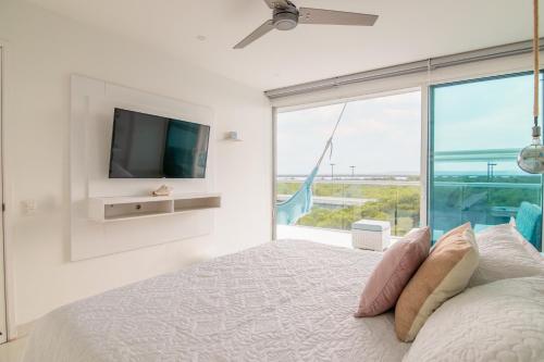 One-Bedroom Apartment image 6