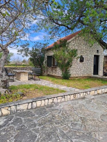 Family friendly house with a swimming pool Benkovac, Zagora - 21720 in Buković