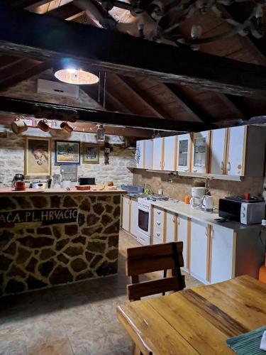 virtuve, Family friendly house with a swimming pool Benkovac, Zagora - 21720 in Buković