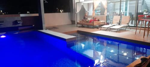 Casa de campo llena de vida con alberca y jacuzzi in Cajititlán, Mexico