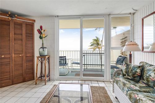 Stunning Ocean Views Condos in Oahu at Punaluu in Punaluu