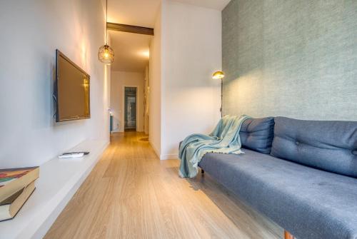 One-Bedroom Apartment image 1