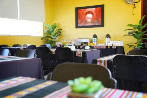 Спільний лаунж/ТБ зона, Hoteles Riviera Colonial in Ареквіпа