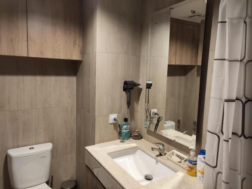 Irvine Suites Lantai 26-I2618