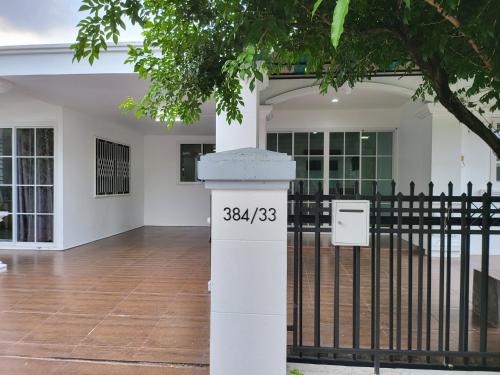 B&B Chiang Mai - Minimal homey 4BR near Central Mall - Bed and Breakfast Chiang Mai