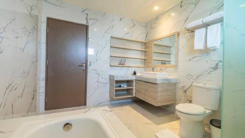 City Suite Room image 8
