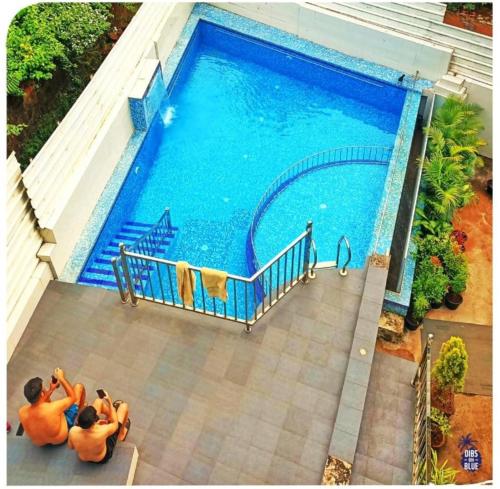 Dibs On Blue (Om Guesthouse)