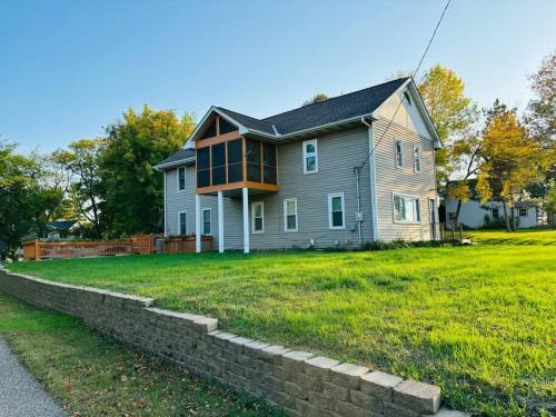 Spacious Home Lake Minnetonka Downtown Excelsior