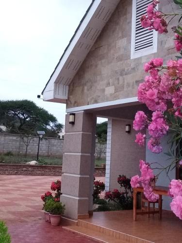 Same Harmony Hideaway in Usangi