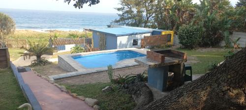 Blue Space Beach house in Pumula
