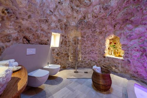  Villa piscina trullo vasca riscaldata 5 bagni m580 in Castrignano deʼ Greci