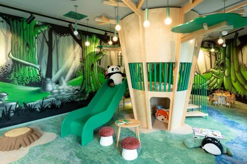 Moxy Paris Val d'Europe Moxy Paris Val d'Europe