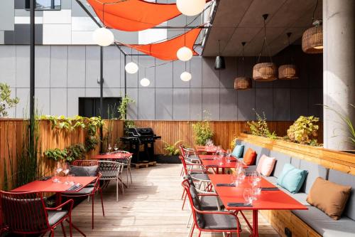 Moxy Paris Val d'Europe Moxy Paris Val d'Europe