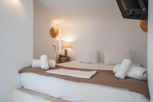 Economy Double Room image 10