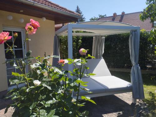 Two-Bedroom House image 1