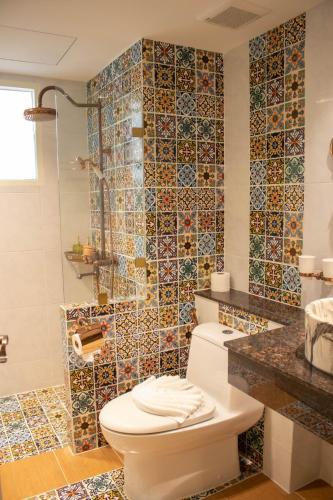 Siri Ratchadamnoen Bangkok Hotel - image 10