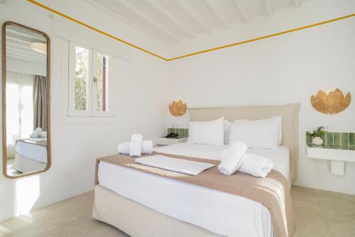 Junior Suite room in 23 Hotel Mykonos