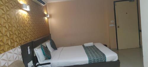 Hotel Skyland Ahmedabad