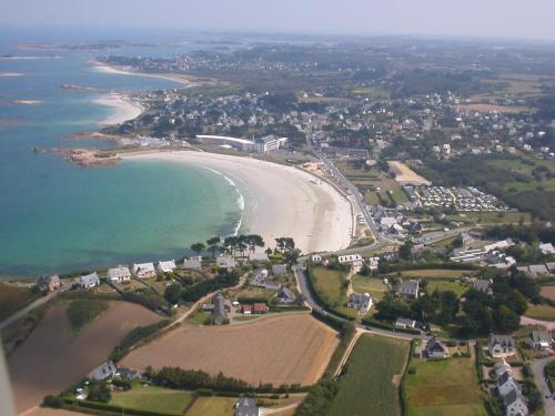 Résidence Les Trois Mâts à Trestel, en bord de mer, sur la Côte de Granit Rose