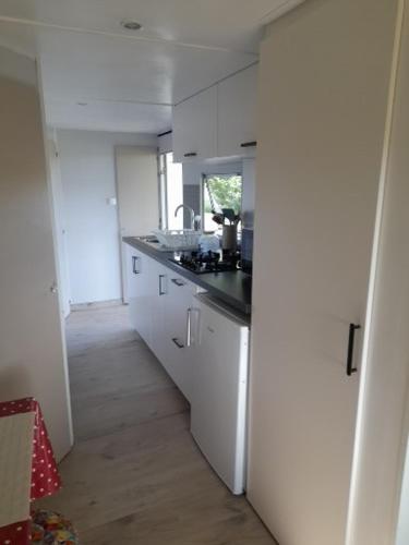 virtuve, Bellevues Glamping and Camping in Sousmoulins