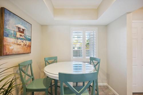 Land's End #202 building 5 - Gulf View - image 2