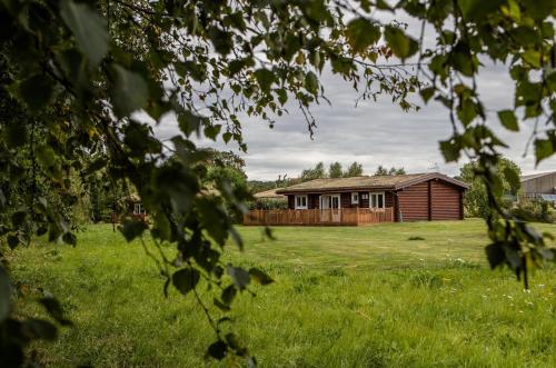 Quail Lodge - Nordic Log Cabin - Selby