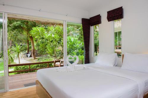 Létesítmények, Larissa Samed resort near Sai Kaew Strand