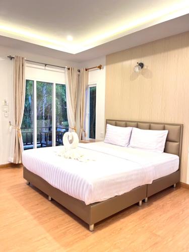 Koh Yao Modern Inn -SHA Plus Room Type - Deluxe Queen Room