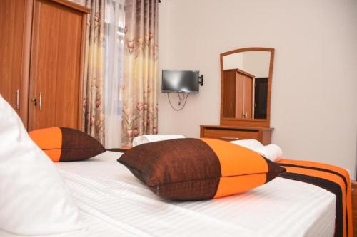Deluxe Triple Room image 10