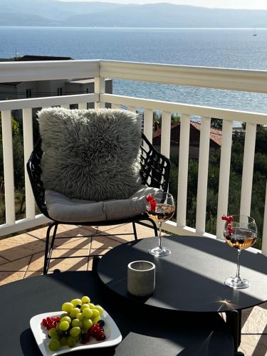 Balcony/terrace, Kavajin Rooms in Duce