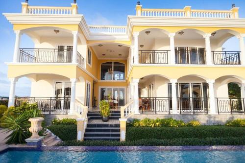 Villa Indijo - Superb View of the Caribbean Sea