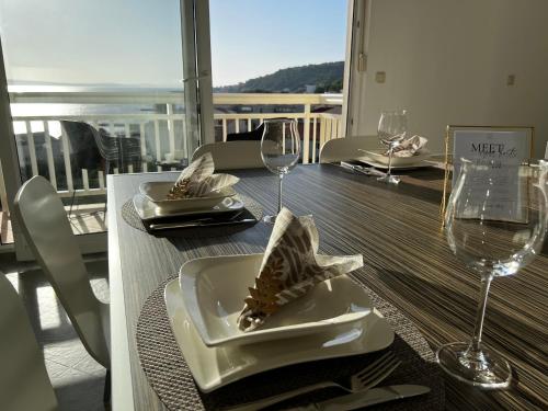View, Kavajin Rooms in Duce