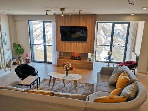 Apartment - Split Level