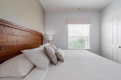 Shoreway Loop Unit 407 Condo - image 12