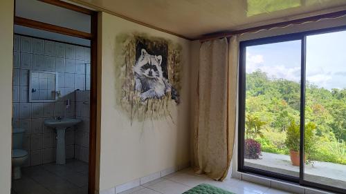 Apkārtne, La Tigra Mountain House in San Gerardo