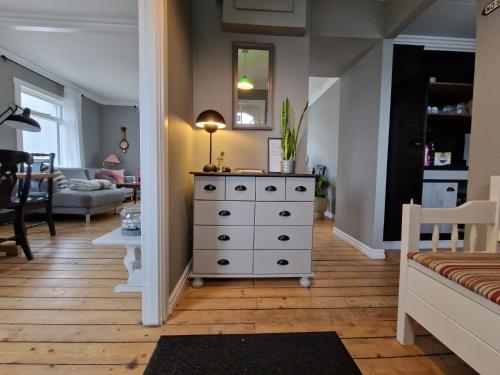 B&B Siglufjörður - Charming Villa with mountain view - Bed and Breakfast Siglufjörður