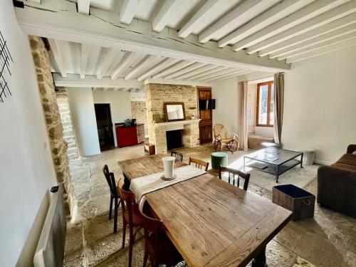 Les Ailes de Verrey sous Drée : Maison Familiale gîte à louer La Rochotte