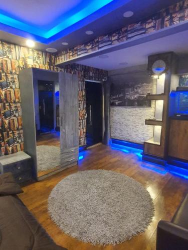جراند ماجيك سويت, Cairo