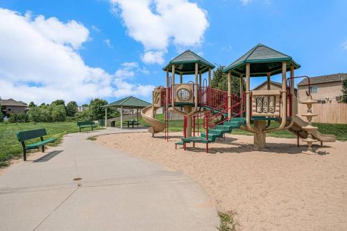 Beautiful Omaha Home 3 bdrm 2 baths in 米拉德