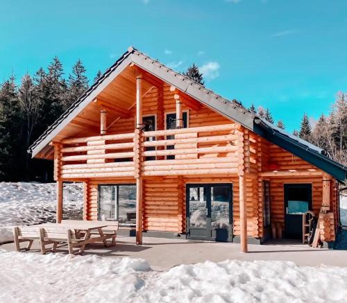 Pur Natur! Wandern und Skifahren - Trahütti Premium Lodges